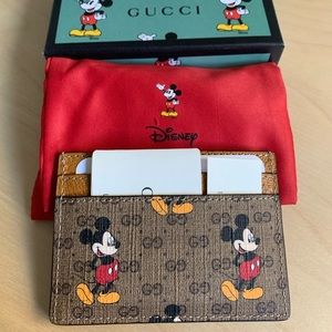 gucci mickey mouse card holder